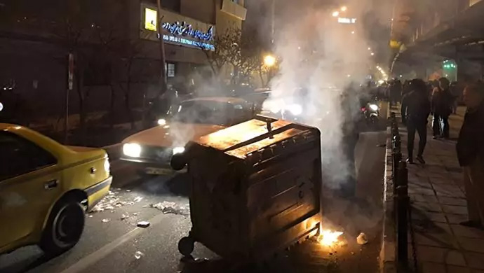 According to latest reports protesters in at least 198 cities throughout Iran’s 31 provinces have taken to the streets for 40 days now seeking to overthrow the mullahs’ regime. Over 400 have been killed by regime security forces and at least 20,000 arrested, via sources affiliated to the Iranian opposition PMOI/MEK.