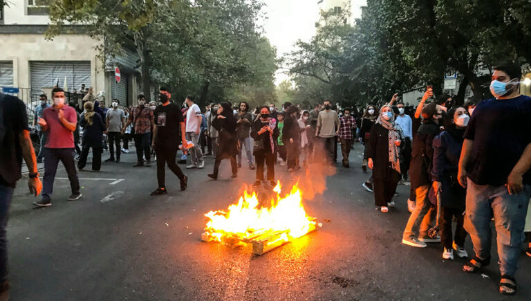 According to latest reports protesters in at least 280 cities throughout Iran’s 31 provinces have taken to the streets for 87 days now seeking to overthrow the mullahs’ regime. Over 700 have been killed by regime security forces and at least 30,000 arrested, via sources affiliated to the Iranian opposition PMOI/MEK.