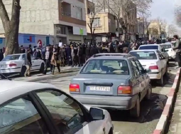 Protests have broken out across Iran as people take to the streets to condemn the recent chemical gas attacks on schools and universities, particularly all-girls institutions.